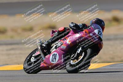 media/Oct-08-2022-SoCal Trackdays (Sat) [[1fc3beec89]]/Turn 14 (1050am)/